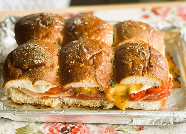 Italian slider assembly