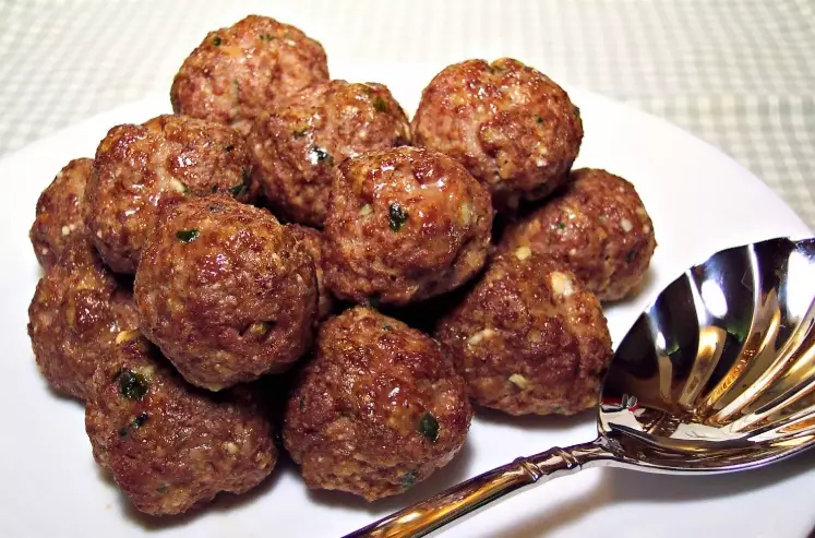 authentic Italian meatball recipe