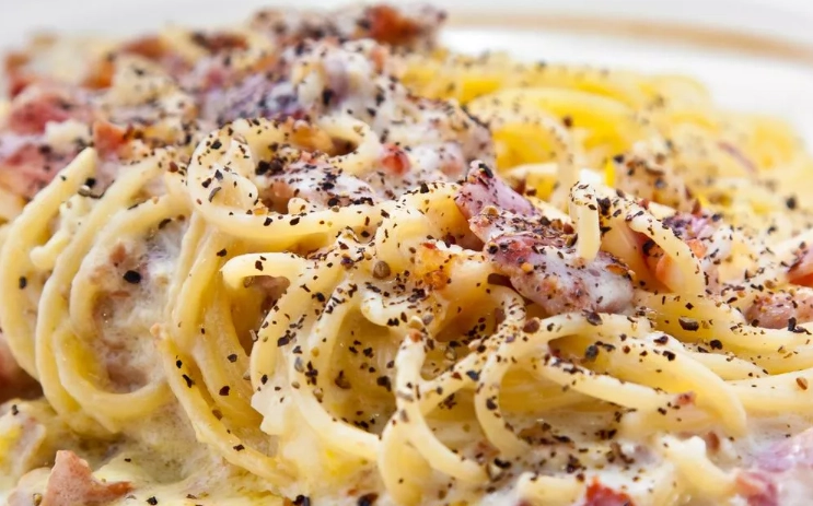 Carbonara traditional italian recipe no cream