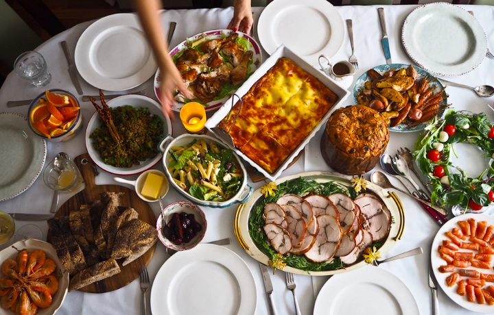 What is a traditional Christmas dinner in Italy?