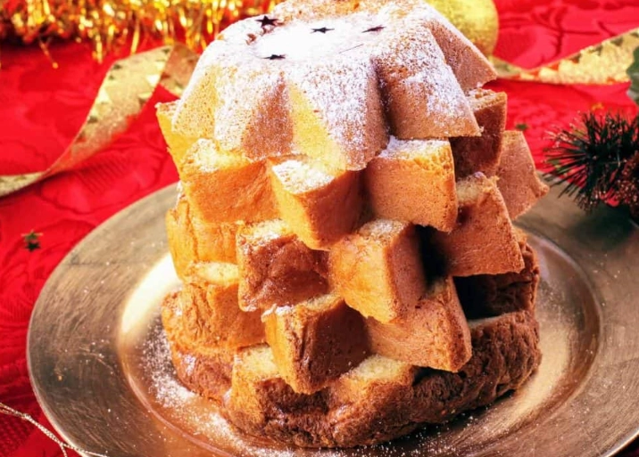 Simple recipes for christmas in italy