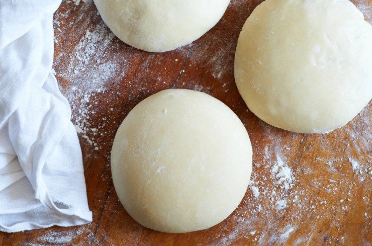 how to make authentic Italian pizza